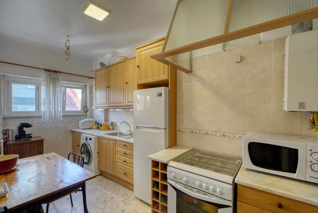 Apartamento T2 para Venda em Benfica Foto 8