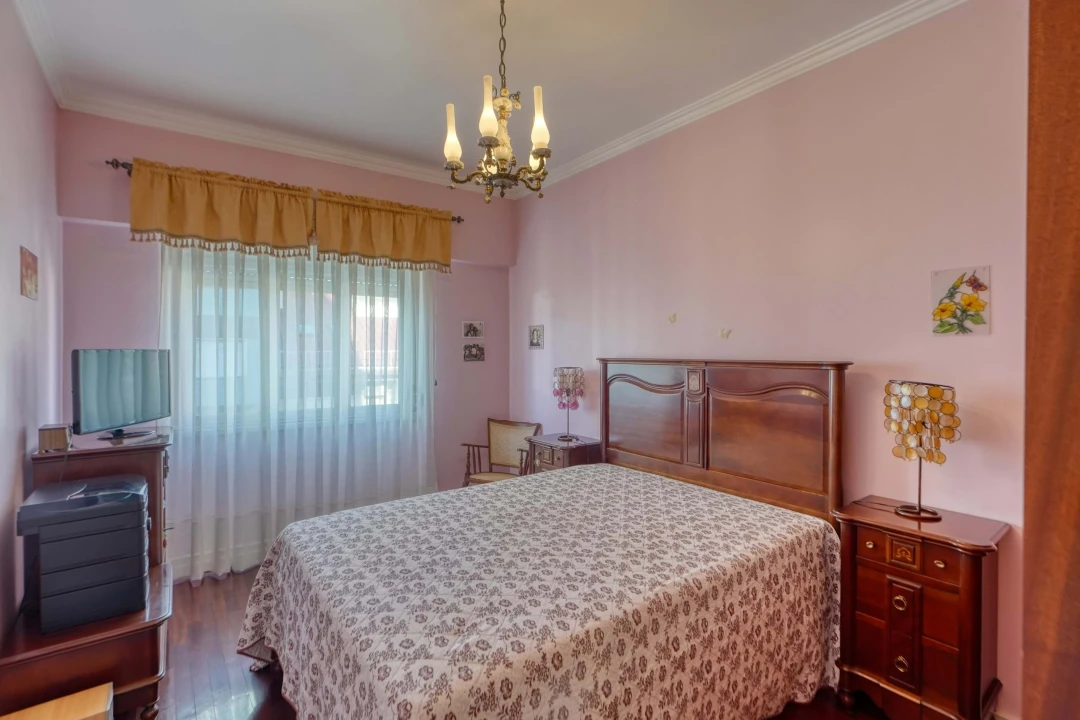 Apartamento T2 para Venda em Benfica Foto 11