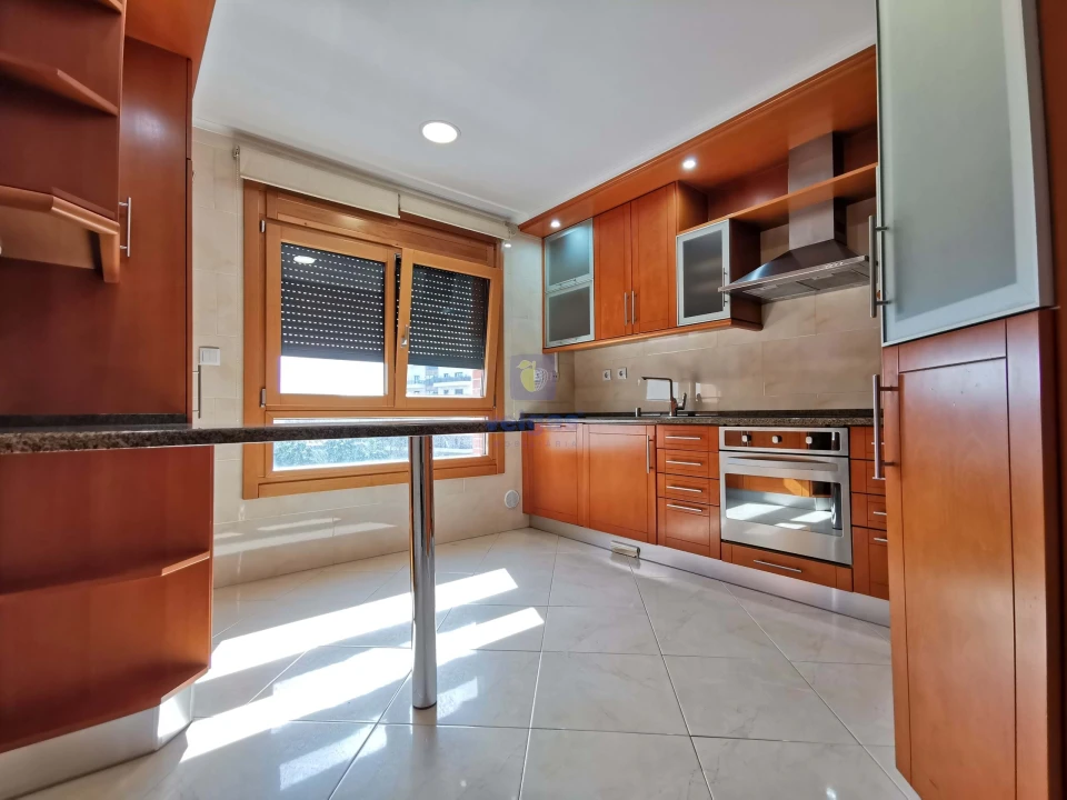 Apartamento T3 para Venda em Odivelas Foto 8