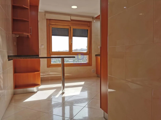 Apartamento T3 para Venda em Odivelas Foto 31