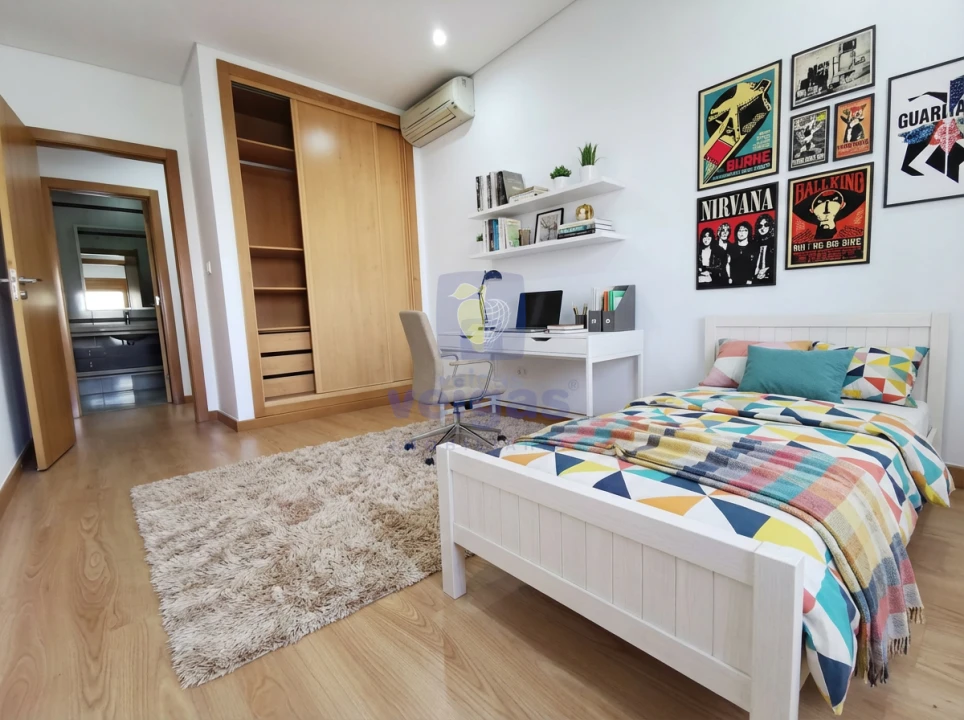 Apartamento T3 para Venda em Odivelas Foto 17