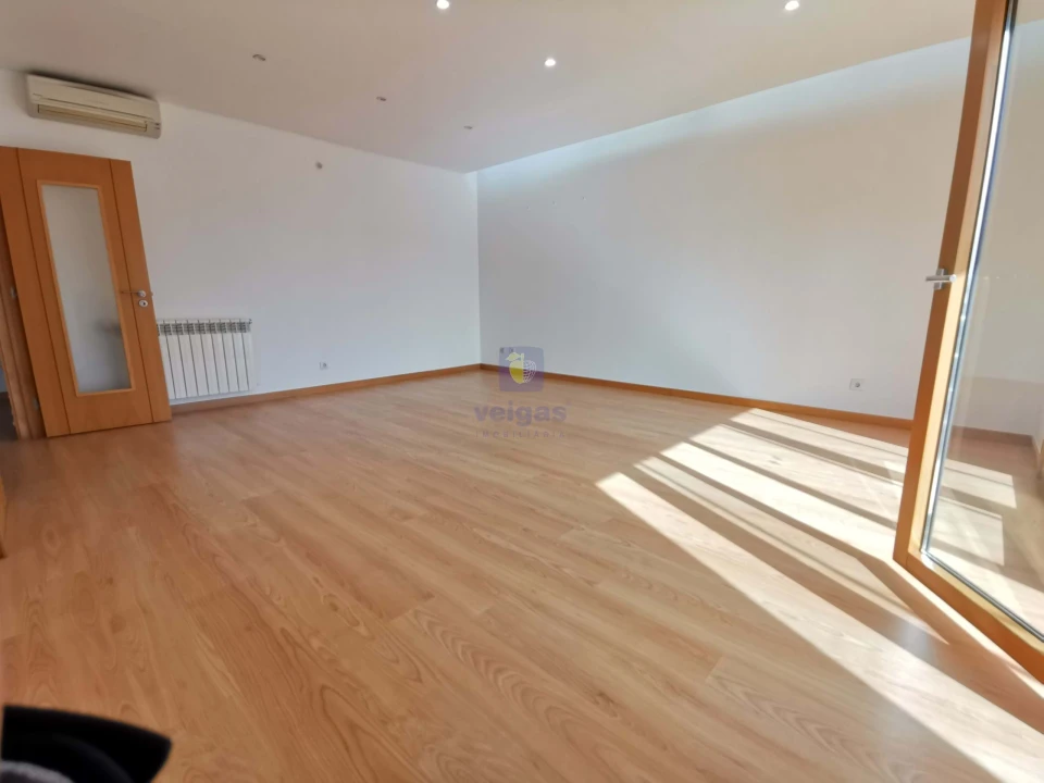 Apartamento T3 para Venda em Odivelas Foto 4