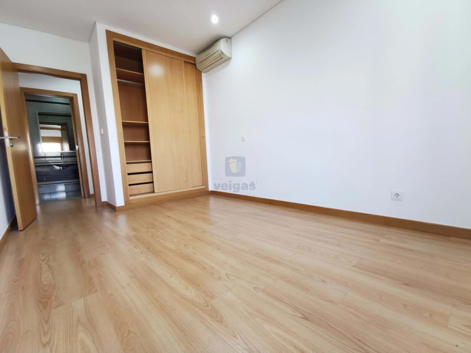 Apartamento T3 para Venda em Odivelas Foto 16