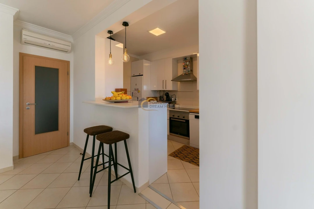 Apartamento T2 para Venda em Ferreiras Foto 5