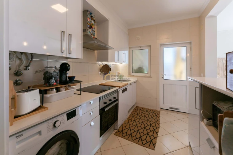 Apartamento T2 para Venda em Ferreiras Foto 6