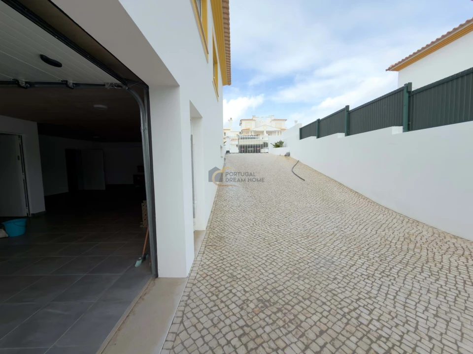 Moradia T3 para Venda em Albufeira e Olhos de Água Foto 28