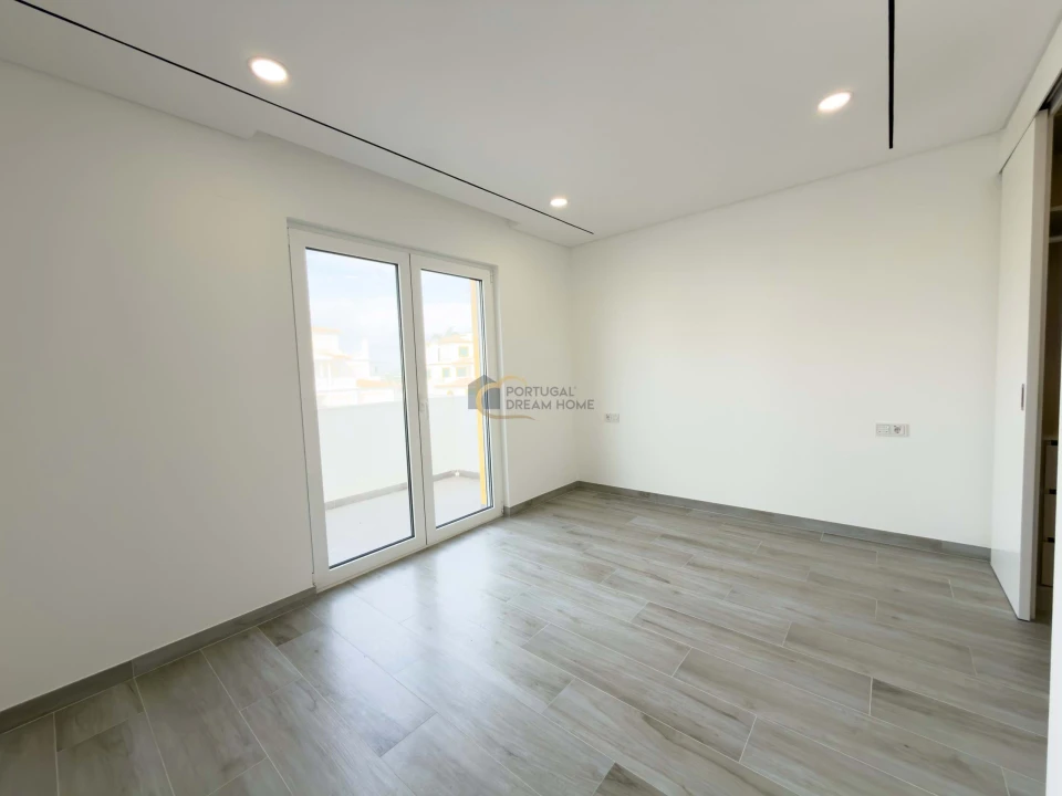 Moradia T3 para Venda em Albufeira e Olhos de Água Foto 19