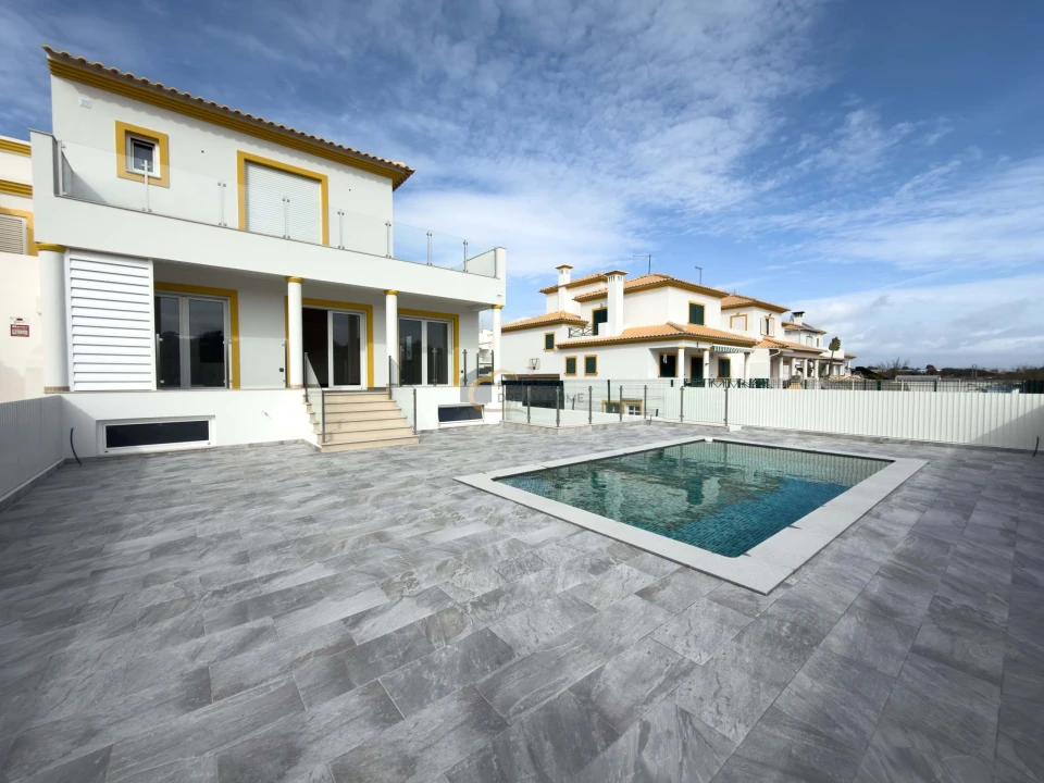 Moradia T3 para Venda em Albufeira e Olhos de Água Foto 3