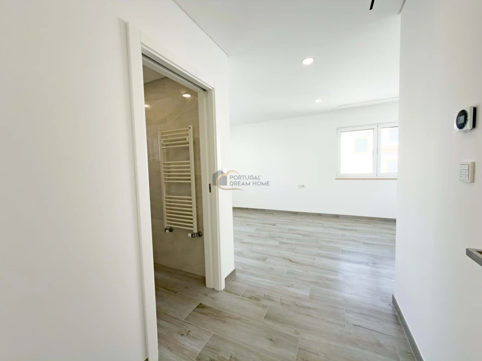 Moradia T3 para Venda em Albufeira e Olhos de Água Foto 8