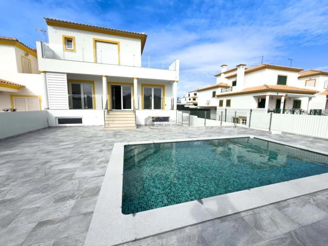 Moradia T3 para Venda em Albufeira e Olhos de Água Foto 2