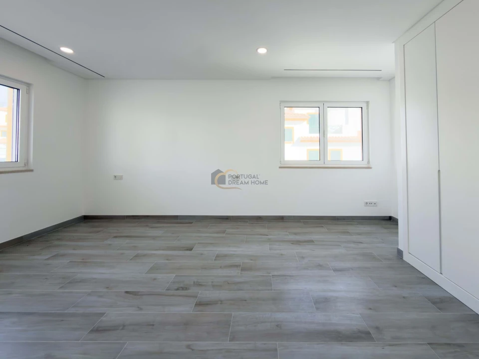 Moradia T3 para Venda em Albufeira e Olhos de Água Foto 10