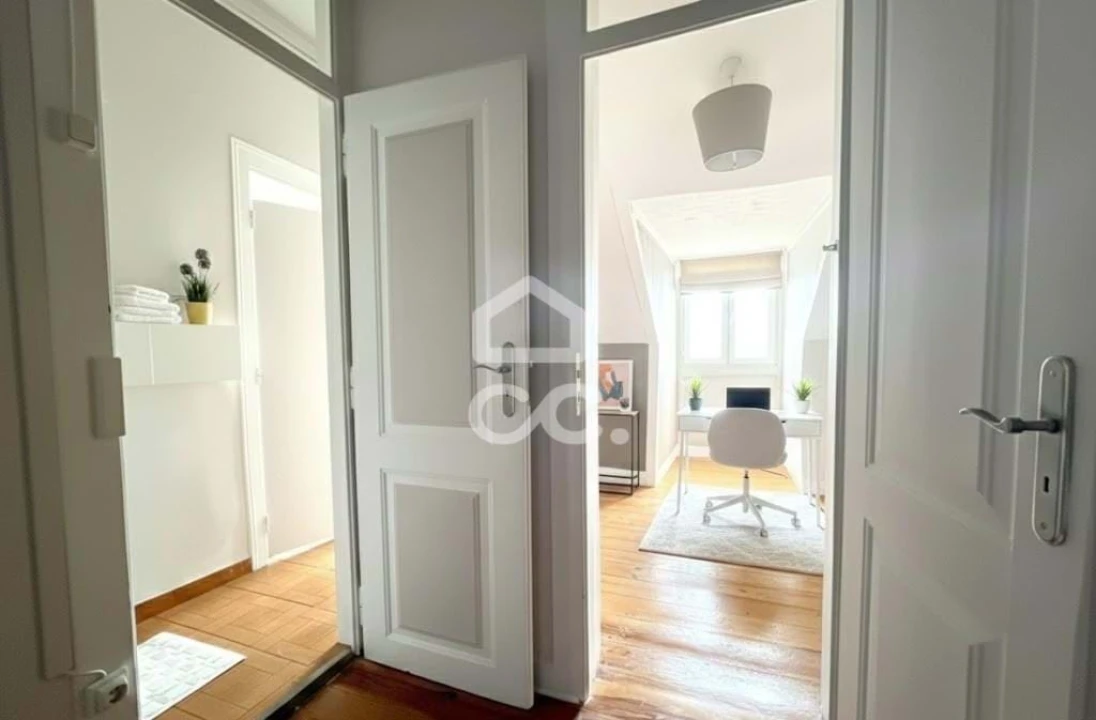 Apartamento T2 para Arrendamento em Santo António Foto 7