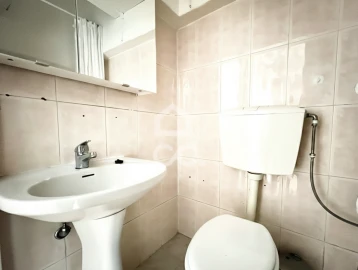 Apartamento T2 para Arrendamento em Santo António