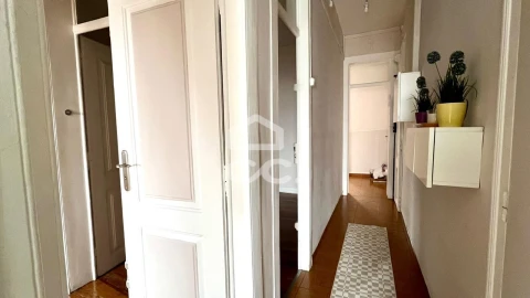 Apartamento T2 para Arrendamento em Santo António