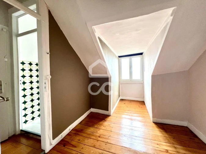 Apartamento T2 para Arrendamento em Santo António Foto 15