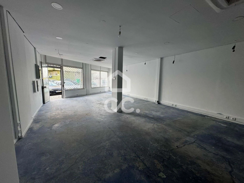 Negócio para Venda em Loures Foto 1