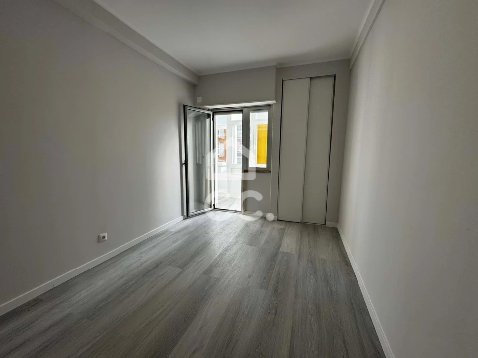 Apartamento T2 para Venda em Oeiras e São Julião da Barra, Paço de Arcos e Caxias Foto 18