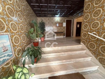 Apartamento T2 para Venda em Oeiras e São Julião da Barra, Paço de Arcos e Caxias