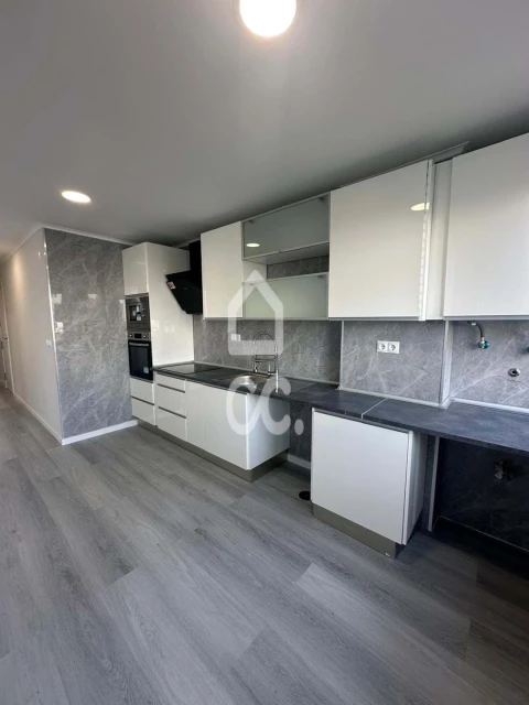 Apartamento T2 para Venda em Oeiras e São Julião da Barra, Paço de Arcos e Caxias