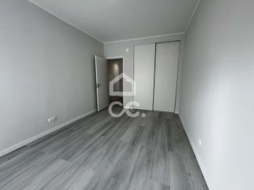 Apartamento T2 para Venda em Oeiras e São Julião da Barra, Paço de Arcos e Caxias