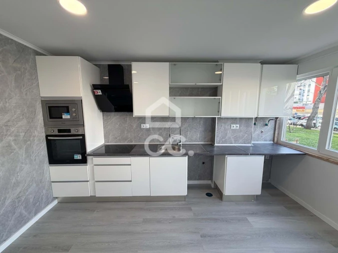 Apartamento T2 para Venda em Oeiras e São Julião da Barra, Paço de Arcos e Caxias Foto 3