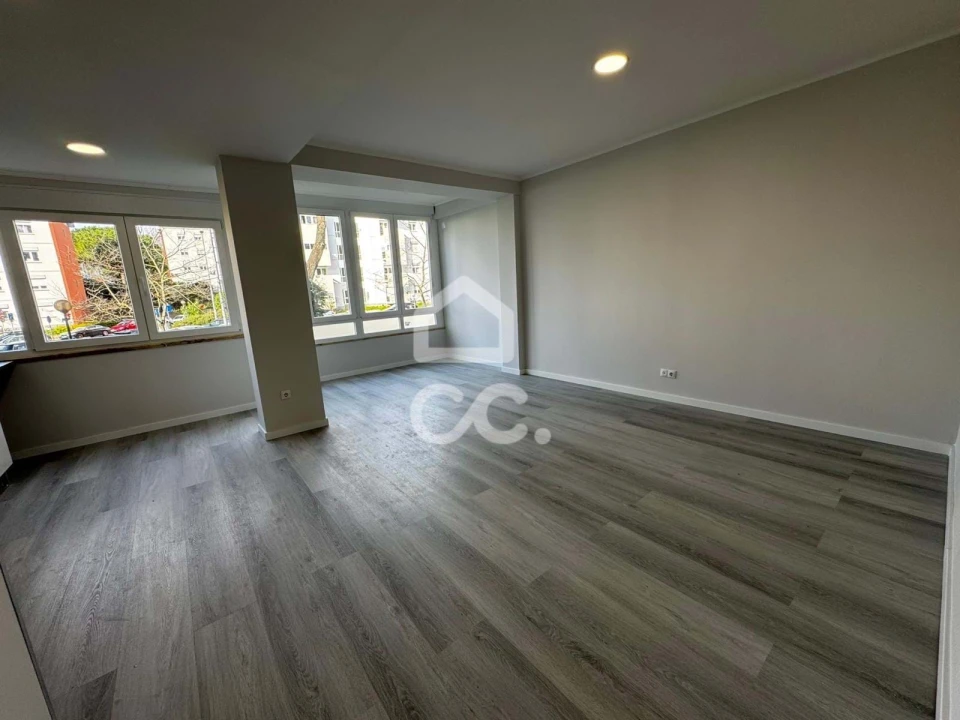 Apartamento T2 para Venda em Oeiras e São Julião da Barra, Paço de Arcos e Caxias Foto 7