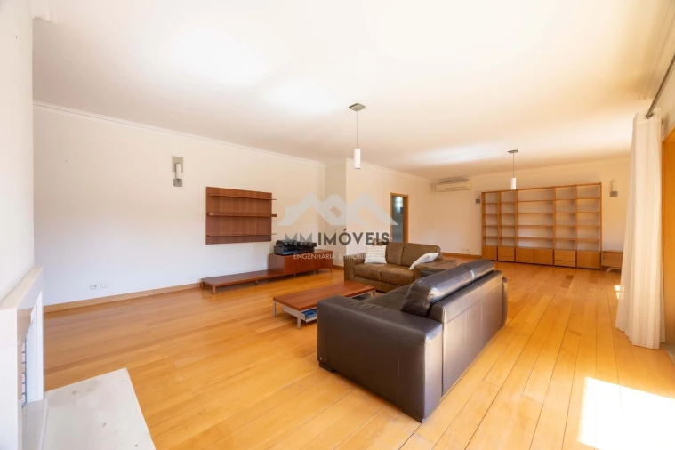 Moradia T5 para Venda em Grijo Foto 50