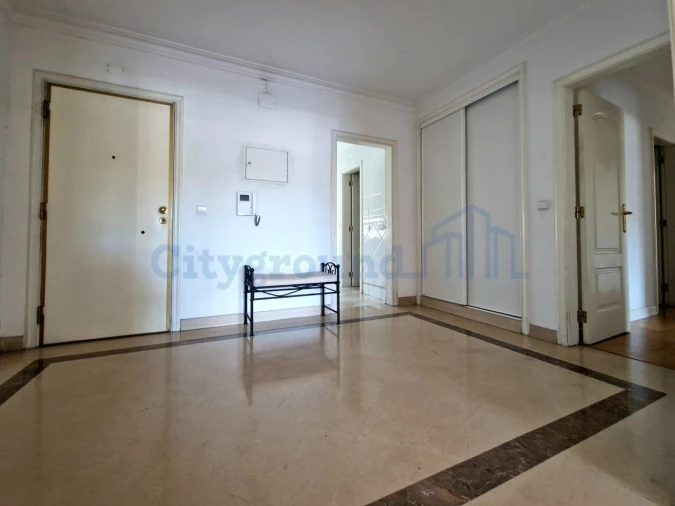 Apartamento T3 para Arrendamento em Algés, Linda-A-Velha e Cruz Quebrada-Dafundo Foto 7