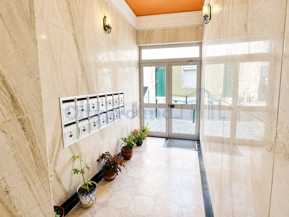 Apartamento T2 para Venda em São Vicente Foto 39