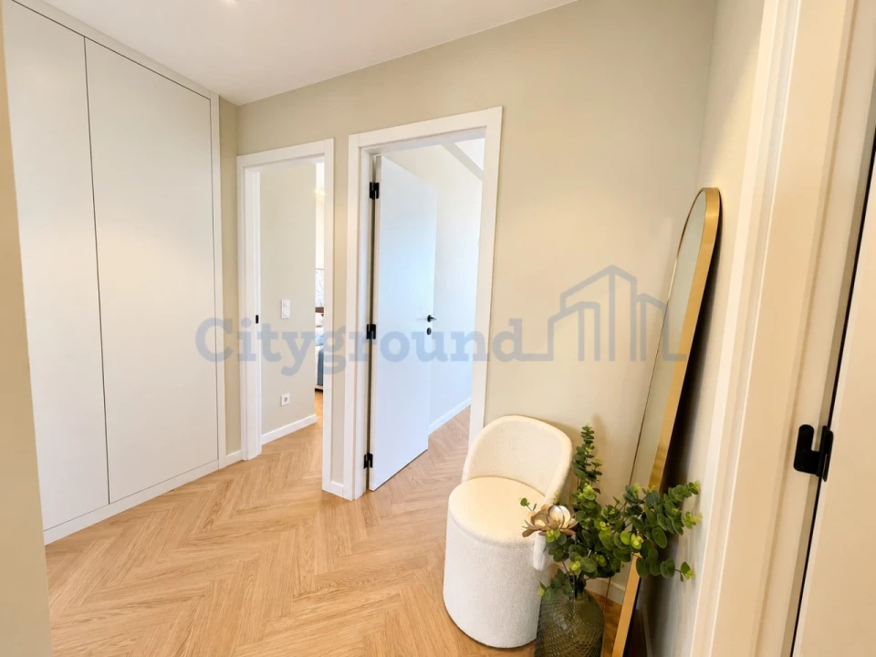 Apartamento T2 para Venda em São Vicente Foto 11