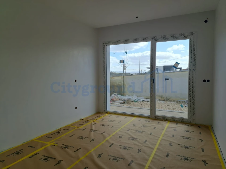 Moradia T4 para Venda em Parceiros e Azoia Foto 15