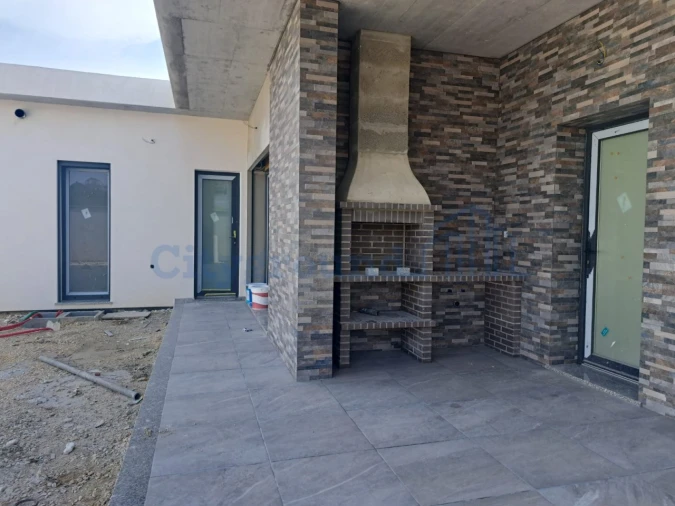 Moradia T4 para Venda em Parceiros e Azoia Foto 10