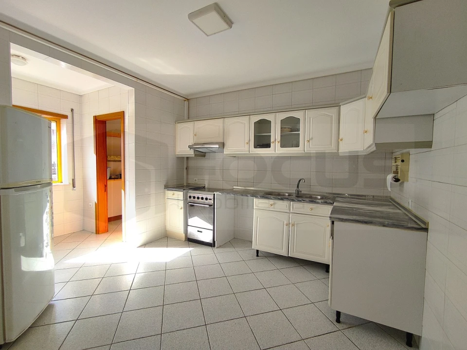 Apartamento T2 para Arrendamento em Ílhavo (São Salvador) Foto 4