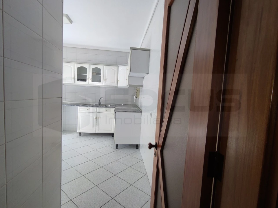 Apartamento T2 para Arrendamento em Ílhavo (São Salvador) Foto 7