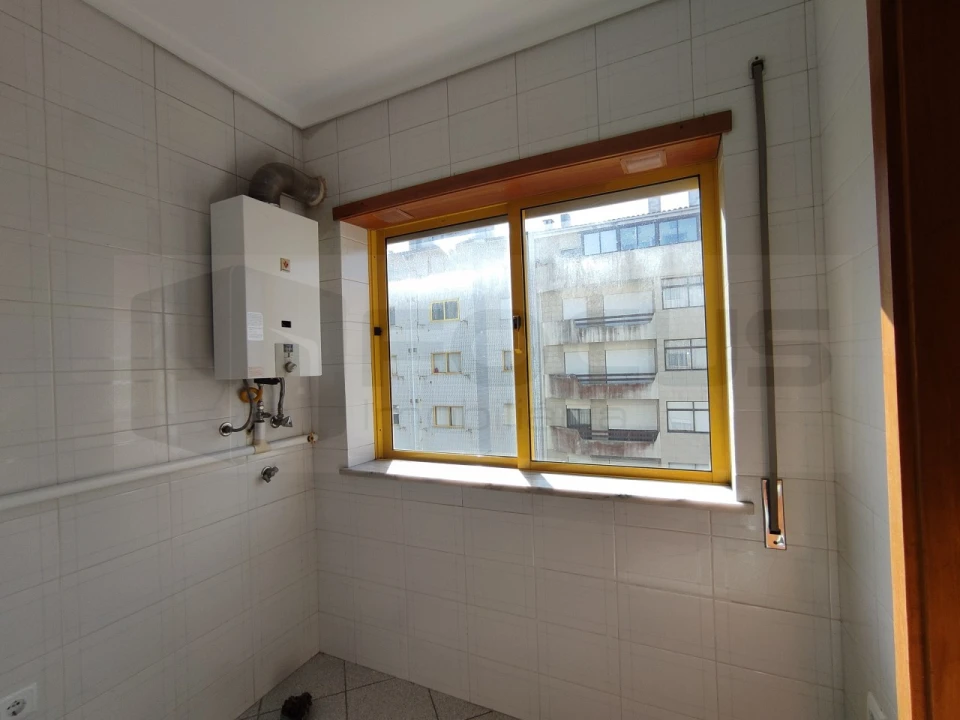 Apartamento T2 para Arrendamento em Ílhavo (São Salvador) Foto 11