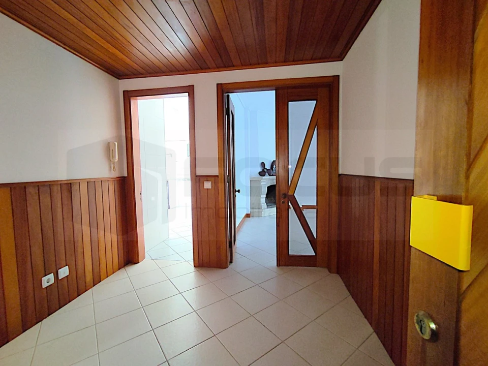 Apartamento T2 para Arrendamento em Ílhavo (São Salvador) Foto 13