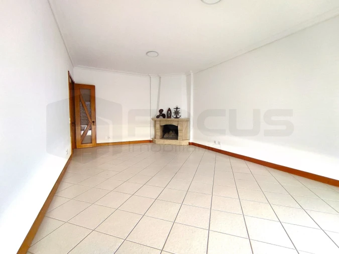 Apartamento T2 para Arrendamento em Ílhavo (São Salvador) Foto 3