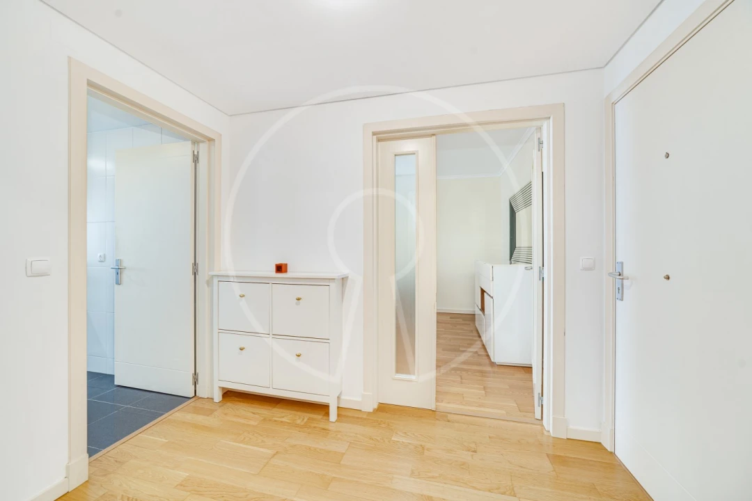 Apartamento T1 para Arrendamento em São Domingos de Benfica Foto 7