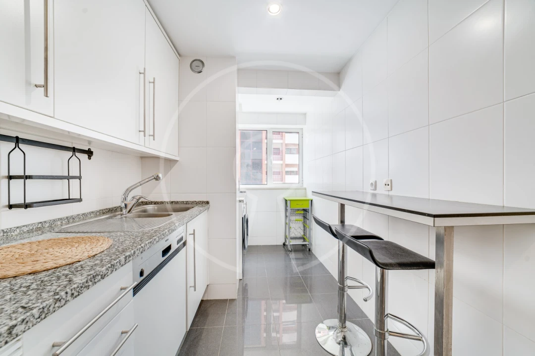 Apartamento T1 para Arrendamento em São Domingos de Benfica Foto 9