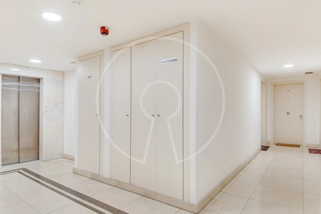 Apartamento T1 para Arrendamento em São Domingos de Benfica Foto 16