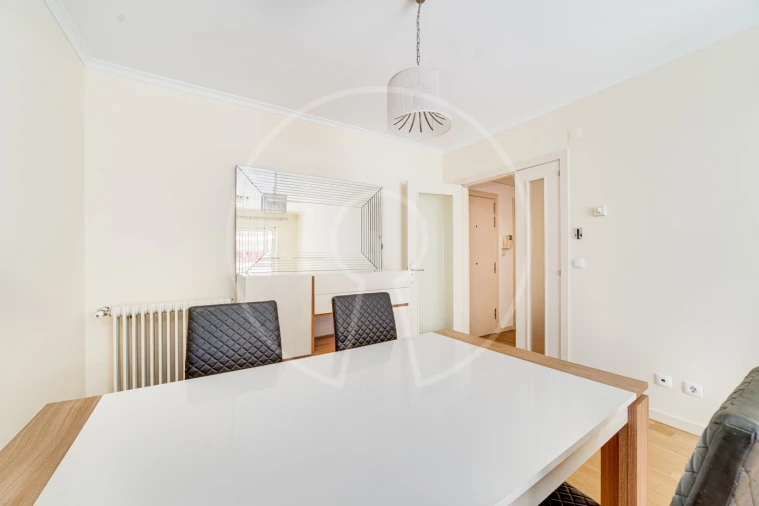 Apartamento T1 para Arrendamento em São Domingos de Benfica Foto 6