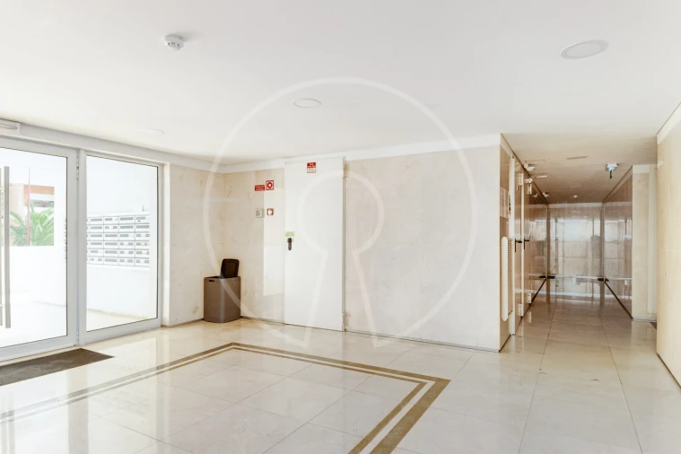 Apartamento T1 para Arrendamento em São Domingos de Benfica Foto 15