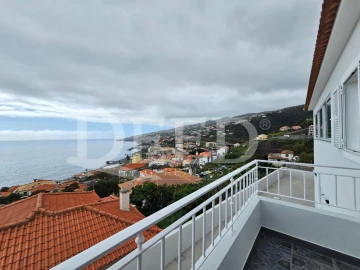 Moradia T3 para Venda em Santa Cruz