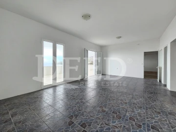 Moradia T3 para Venda em Santa Cruz