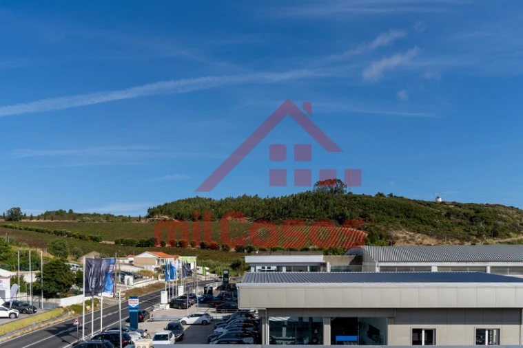 Escritório para Arrendamento em Santa Maria, São Pedro e Matacães Foto 20