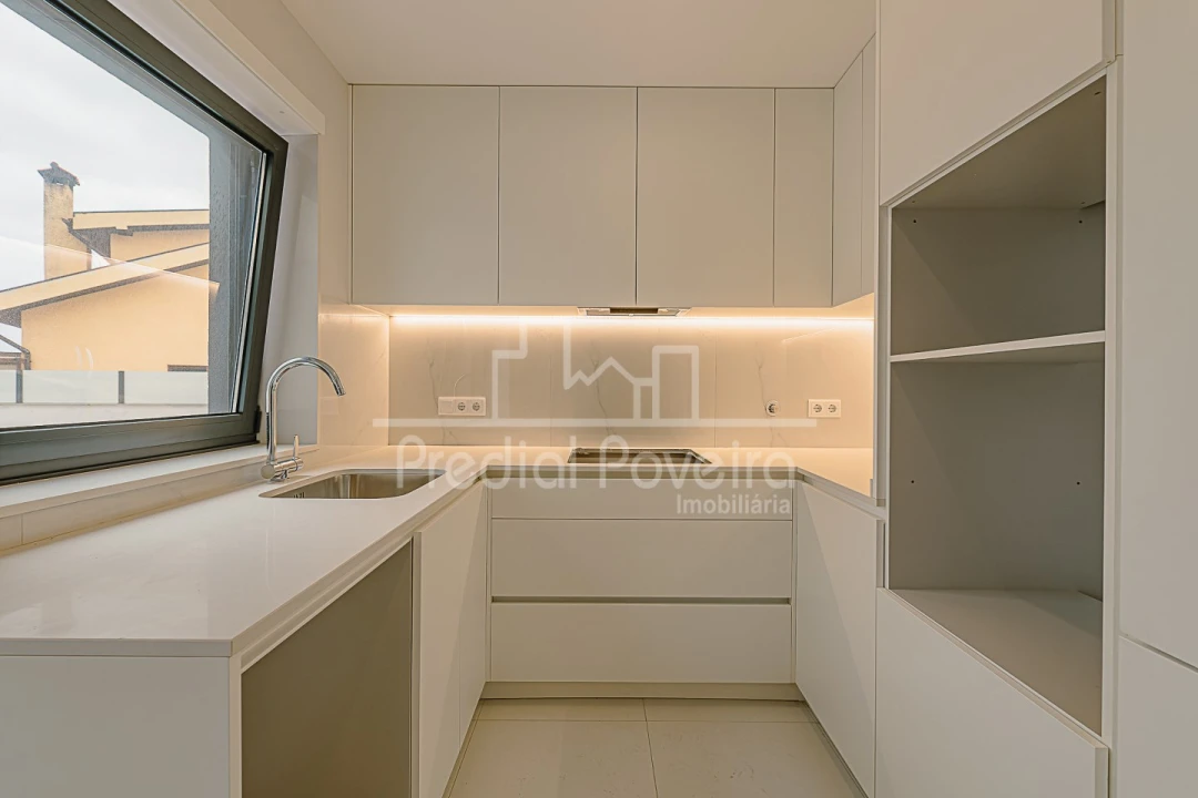 Apartamento T3 para Venda em Póvoa de Varzim, Beiriz e Argivai Foto 3