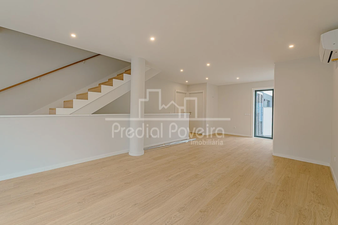 Apartamento T3 para Venda em Póvoa de Varzim, Beiriz e Argivai Foto 4
