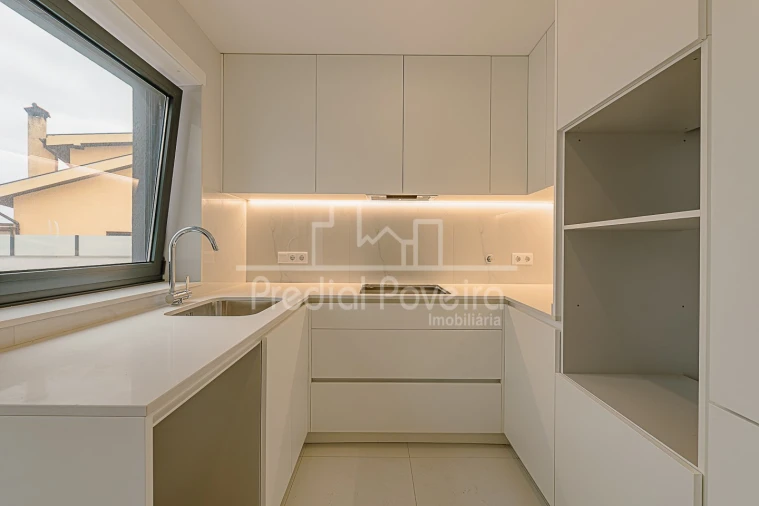 Apartamento T3 para Venda em Póvoa de Varzim, Beiriz e Argivai Foto 3