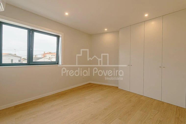 Apartamento T3 para Venda em Póvoa de Varzim, Beiriz e Argivai Foto 6