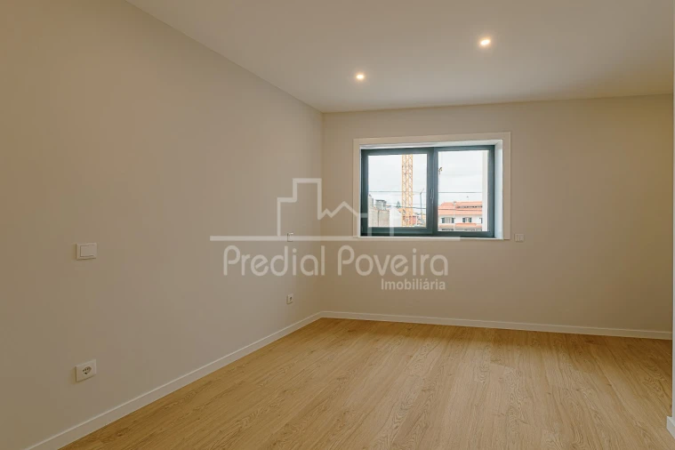 Apartamento T3 para Venda em Póvoa de Varzim, Beiriz e Argivai Foto 9